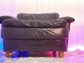 esmeralda-bigbotty's Live Sex Cam Show
