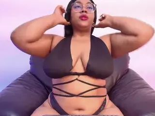 esmeralda-bigbotty's Live Sex Cam Show