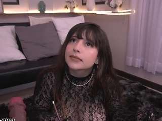 zoe-cruz21