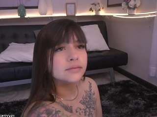 zoe-cruz21