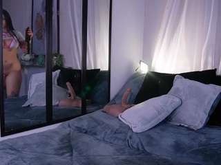 zoe-cruz21 Live Webcam on CamSoda