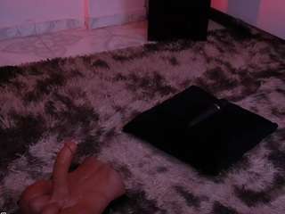 Live webcam model zoe-cruz21 on Soda Cams