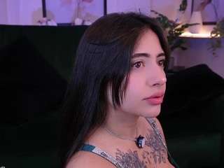 Live webcam model zoe-cruz21 on Soda Cams