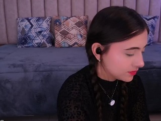 zoe-cruz21