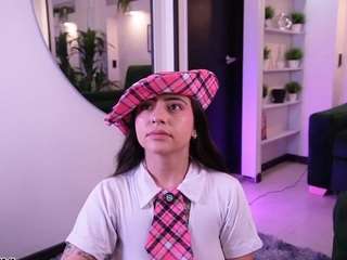 zoe-cruz21