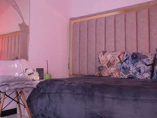 zoe-cruz21