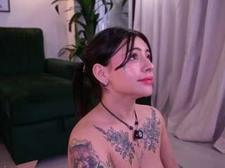 zoe-cruz21