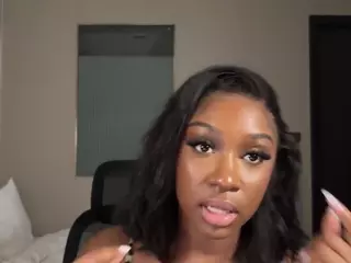 V's Live Sex Cam Show