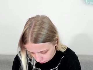  alice-halle chat room