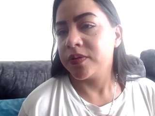 eva-candyy live webcam show