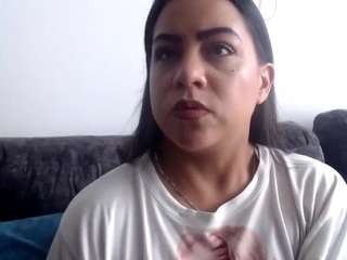 eva-candyy live webcam show