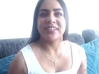 eva-candyy live webcam show