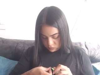 eva-candyy live cam preview