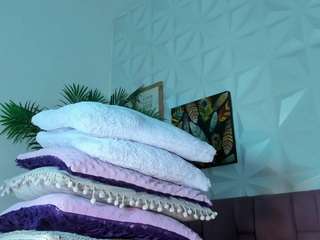 hellen-sky webcam model