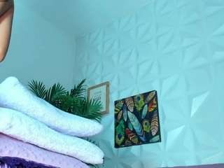 hellen-sky Live Webcam on CamSoda