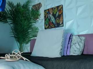 hellen-sky Live Webcam on CamSoda