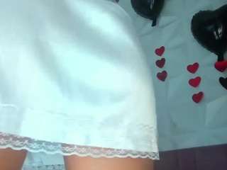 hellen-sky, female webcam model,  years old, on live webcam