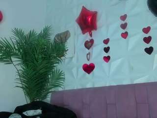 hellen-sky Live Webcam on CamSoda