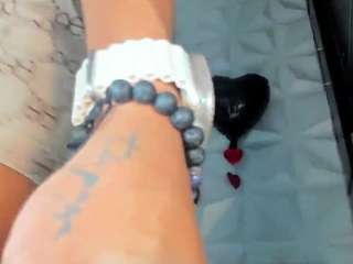 hellen-sky's CamSoda show and profile