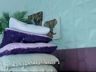 hellen-sky Live Webcam on CamSoda