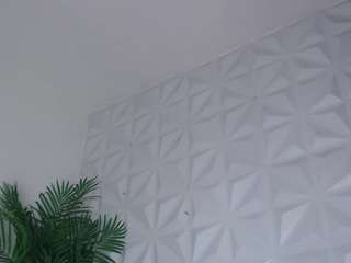 Hellen-Sky live webcam show