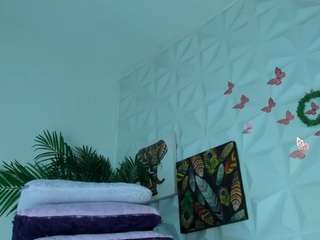 Hellen-Sky live cam preview