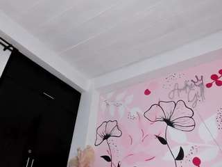 Live webcam model andregill on Soda Cams