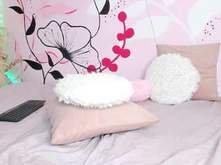 Live webcam model andregill on Soda Cams