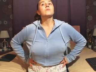 drinkmywettysquirt's CamSoda show and profile