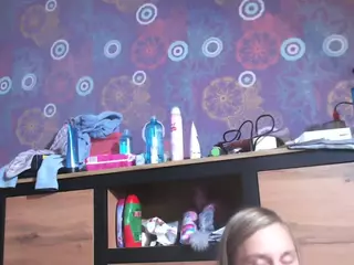squirtyalicehere's Live Sex Cam Show