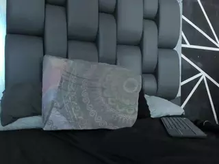 moniicaa's Live Sex Cam Show