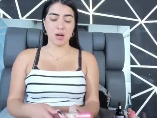 moniicaa's Live Sex Cam Show