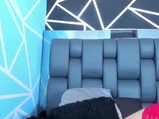 moniicaa's Live Sex Cam Show
