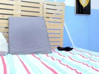 charlottewilliamss from CamSoda is Freechat