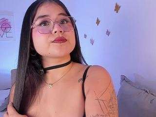 lilithpink's live room
