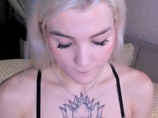 sweeet-barbie Solo show live webcam