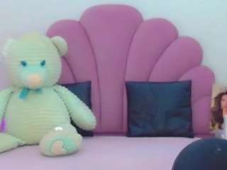 le modèle valeria-pricess est en webcam porno dans un show sur le site camsoda, il possède les tags suivants: anal toys,average,tattoos,smoking,orgasm,huge tits,gape,english,drinking,dirty talk,colombia,blue eyes,big cock,bbc,blonde hair,hd,latina