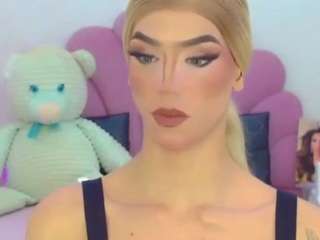 le modèle valeria-pricess est en webcam porno dans un show sur le site camsoda, il possède les tags suivants: anal toys,average,tattoos,smoking,orgasm,huge tits,gape,english,drinking,dirty talk,colombia,blue eyes,big cock,bbc,blonde hair,hd,latina