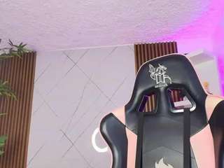 victoria-adams14 webcam model