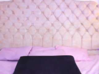 victoria-adams14 Live Webcam on CamSoda