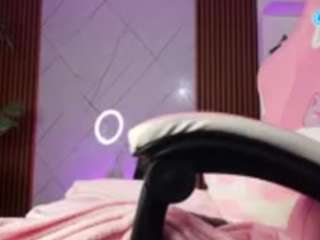 victoria-adams14 Live Webcam on CamSoda