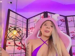 victoria-adams14 live webcam show
