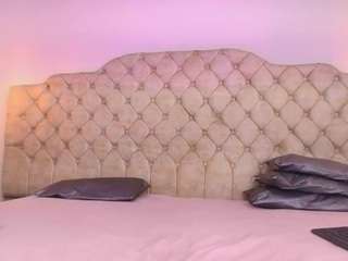 Live cam show with Victoria-Adams14