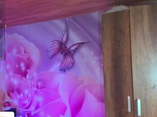 yelena-mutiz Live Webcam on CamSoda