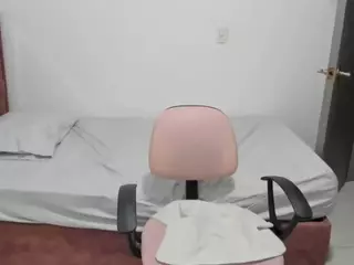 nicole-davis's Live Sex Cam Show