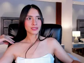 Emmaa's Live Sex Cam Show