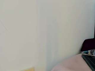 estebanisaza Live Webcam on CamSoda