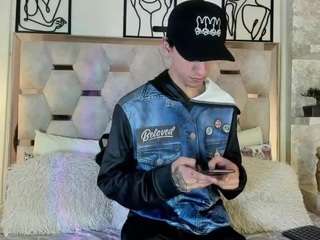  estebanisaza chat room