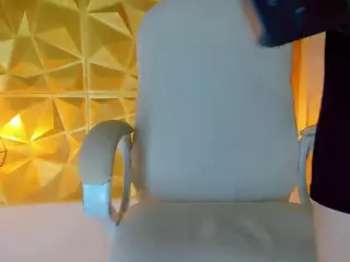 JuliiDollBigdick's Live Sex Cam Show