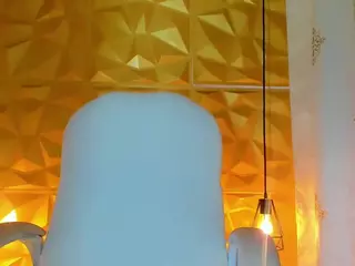 JuliiDollBigdick's Live Sex Cam Show
